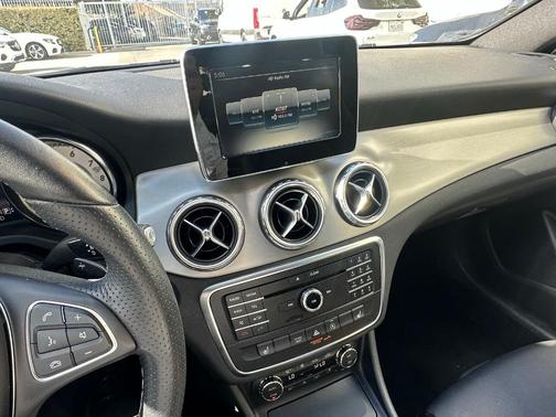 Citrus White 2017 Mercedes-Benz GLA 250 Base