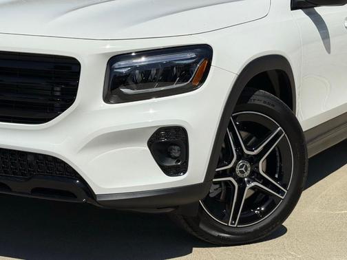 Polar White 2026 Mercedes-Benz GLB 250 Base