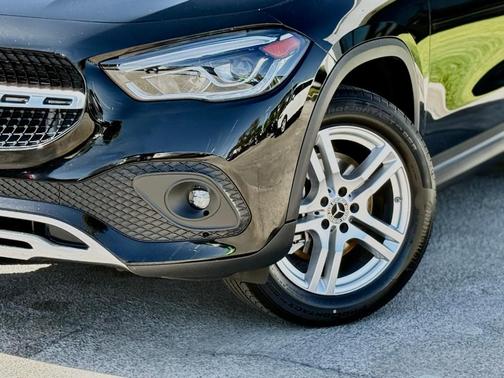 Midnight Black 2023 Mercedes-Benz GLA 250 Base