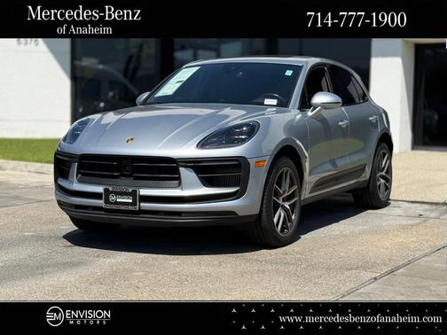 Dolomite Silver Metallic 2023 Porsche Macan S