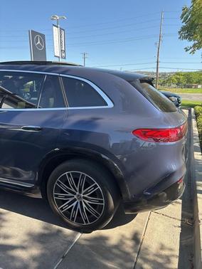 Blue 2023 Mercedes-Benz EQS 580 Base 4MATIC
