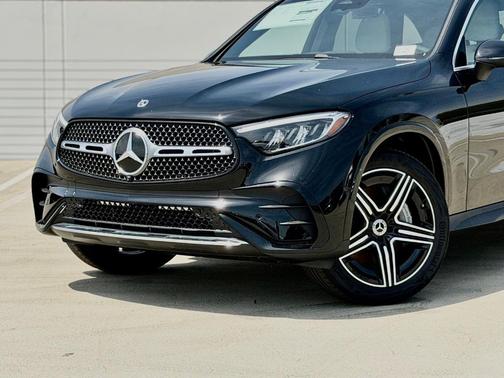 Black 2026 Mercedes-Benz GLC 300 Base