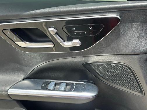 MANUFAKTUR Cardinal Red Metallic 2023 Mercedes-Benz C-Class C 300