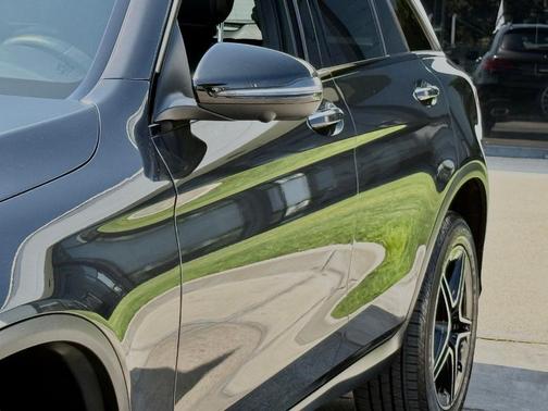 Gray 2022 Mercedes-Benz GLC 300 Base