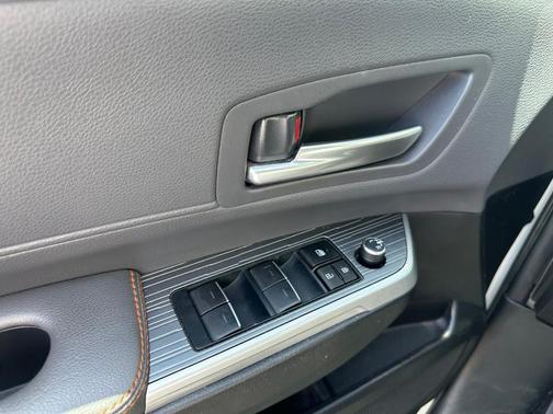 Ice 2023 Toyota Sienna XSE