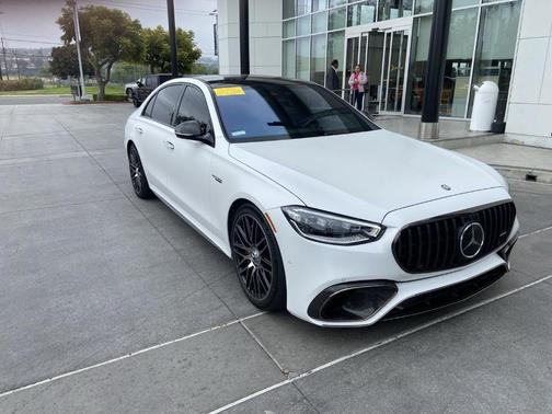 Moonlight White 2024 Mercedes-Benz AMG S 63 E Base