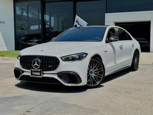 Emerald Green Metallic 2024 Mercedes-Benz AMG S 63 E Base
