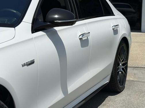 Emerald Green Metallic 2024 Mercedes-Benz AMG S 63 E Base