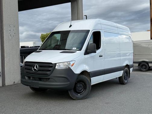 Leather 2025 Mercedes-Benz Sprinter 2500 Standard Roof