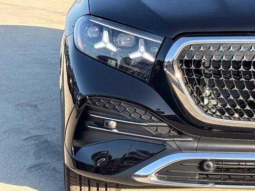 Obsidian Black Metallic 2027 Mercedes-Benz GLE 450