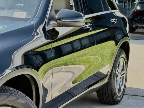 Black 2021 Mercedes-Benz GLC 300 Base