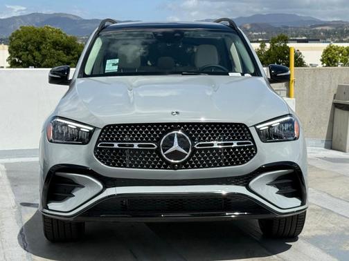 2026 Mercedes-Benz GLE 450e Base 4MATIC