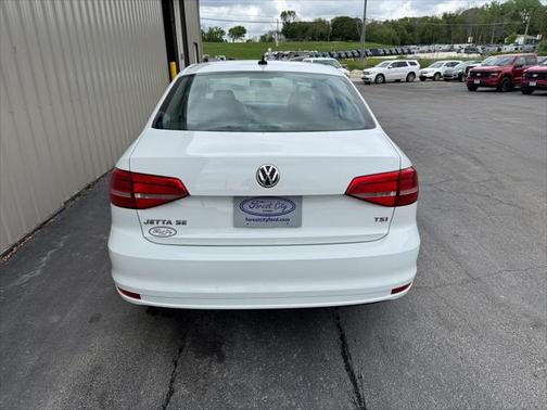 2015 Volkswagen Jetta 1.8T SE
