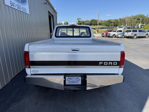 1995 Ford F-350 XL SuperCab DRW