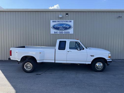 1995 Ford F-350 XL SuperCab DRW