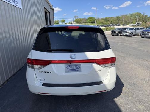 White Diamond Pearl 2014 Honda Odyssey Touring Elite