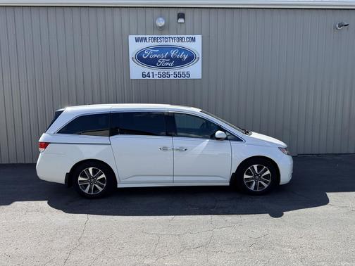 White Diamond Pearl 2014 Honda Odyssey Touring Elite