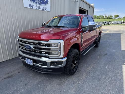 Rapid Red Metallic Tinted Clearcoat 2024 Ford F-350 Lariat
