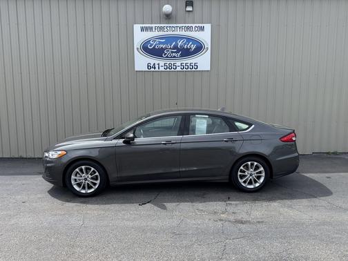 Magnetic Metallic 2019 Ford Fusion SE