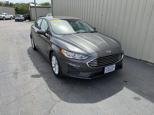 Magnetic Metallic 2019 Ford Fusion SE