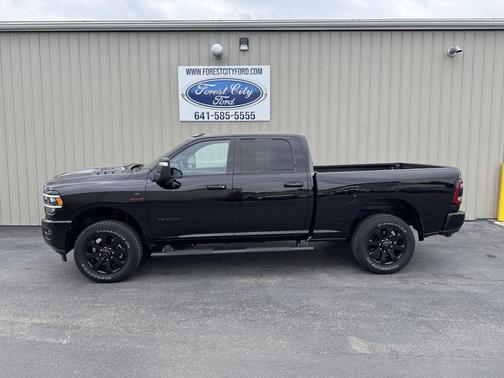 2024 RAM 3500 Laramie Crew Cab 4x4 6'4' Box