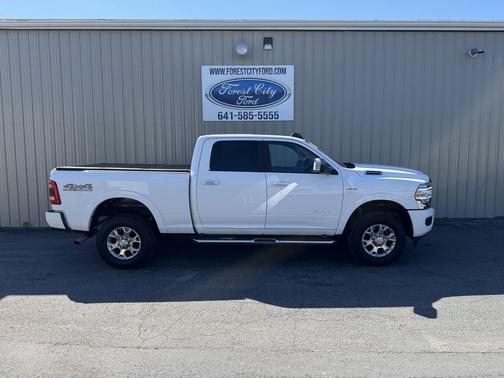 Bright White Clearcoat 2021 RAM 2500 Laramie Crew Cab 4x4 6'4' Box