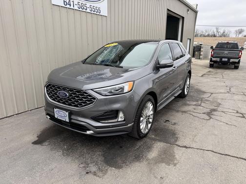 2021 Ford Edge Titanium
