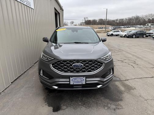 2021 Ford Edge Titanium