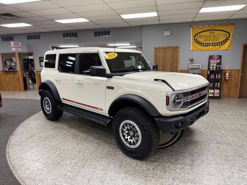 Wimbledon White 2026 Ford Bronco Outer Banks