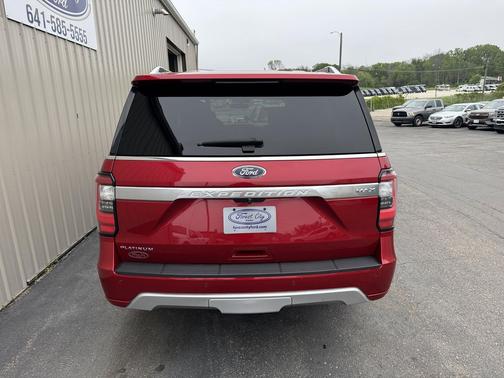 Rapid Red Metallic Tinted Clearcoat 2020 Ford Expedition Max Platinum