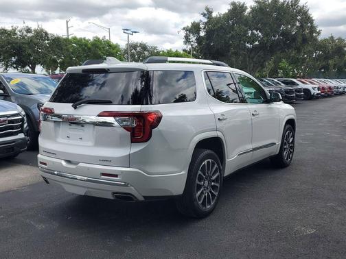 White Frost Tricoat 2021 GMC Acadia Denali