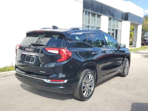 2022 GMC Terrain Denali