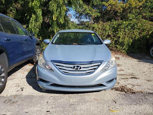 2012 Hyundai SONATA GLS