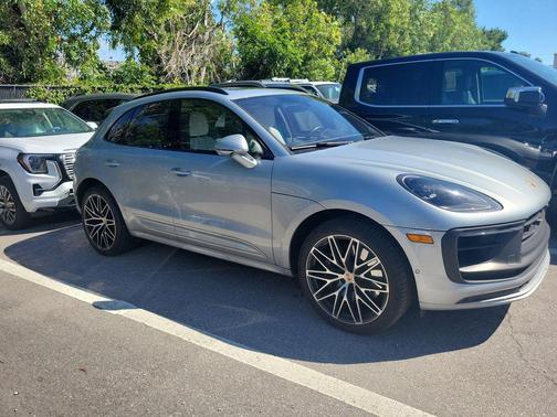 2024 Porsche Macan GTS