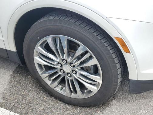 2017 Cadillac XT5 Premium Luxury