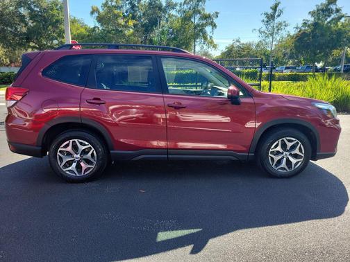 2021 Subaru Forester Premium