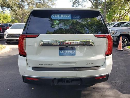 2023 GMC Yukon SLT