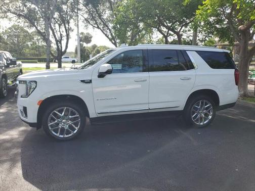 2023 GMC Yukon SLT