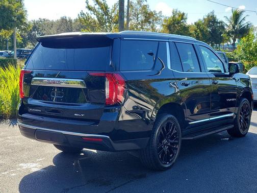 2021 GMC Yukon SLT