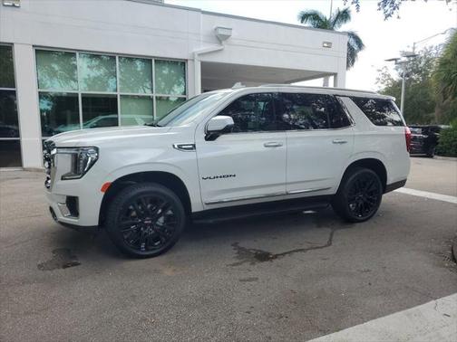 2023 GMC Yukon SLT