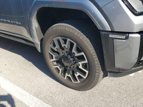 Sterling Metallic 2024 GMC Sierra 2500 Denali