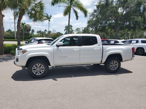 Super White 2019 Toyota Tacoma SR5