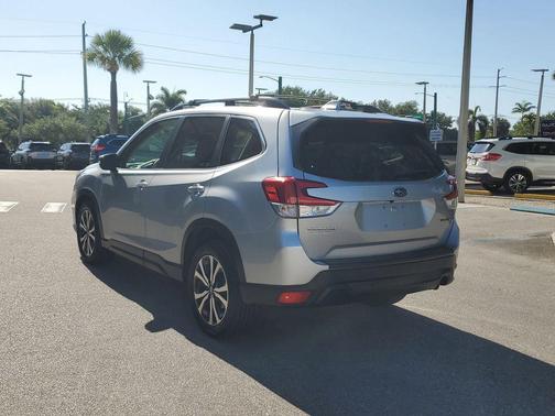 Ice Silver Metallic 2019 Subaru Forester Limited