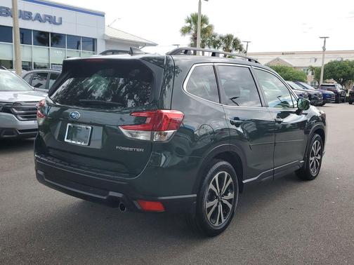 Cascade Green Silica 2022 Subaru Forester Limited
