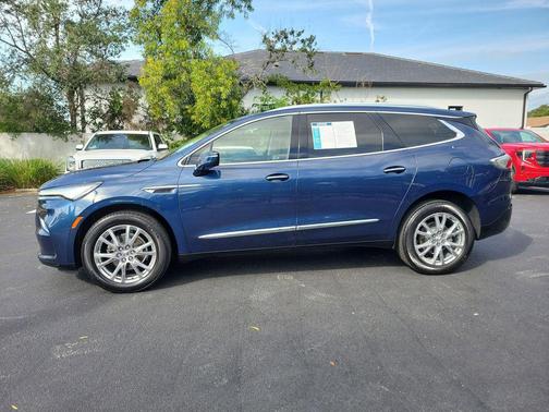 2023 Buick Enclave Premium FWD
