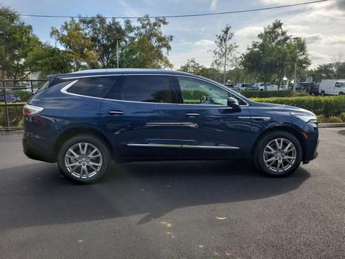 2023 Buick Enclave Premium FWD