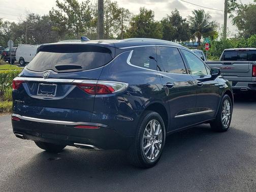2023 Buick Enclave Premium FWD