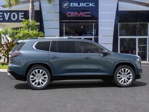 2025 GMC Acadia Denali