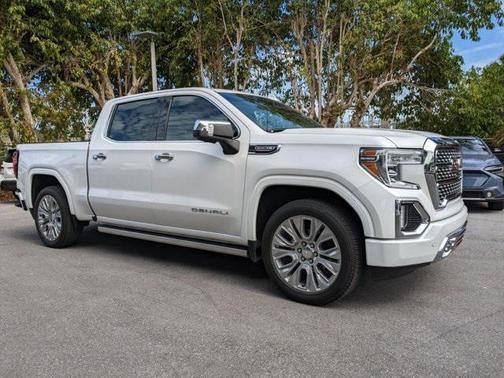 White Frost Tricoat 2022 GMC Sierra 1500 Denali