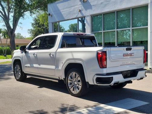White Frost Tricoat 2022 GMC Sierra 1500 Denali